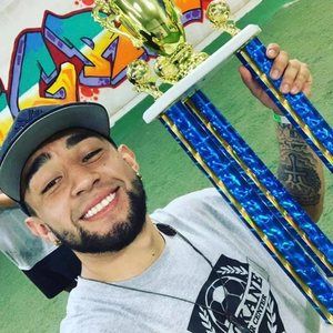 Meet your Posher, Luis